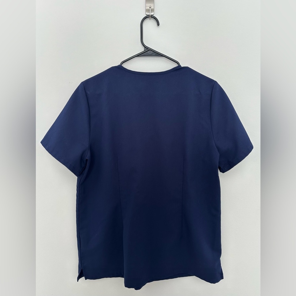 Figs Scrub Top - Picture 2 of 2
